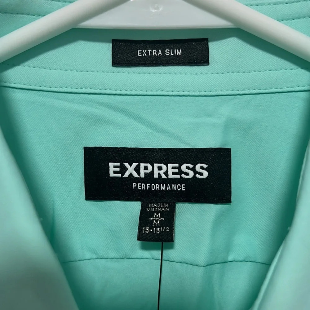 NWT Express Performance Extra Slim Torques Button… - image 4